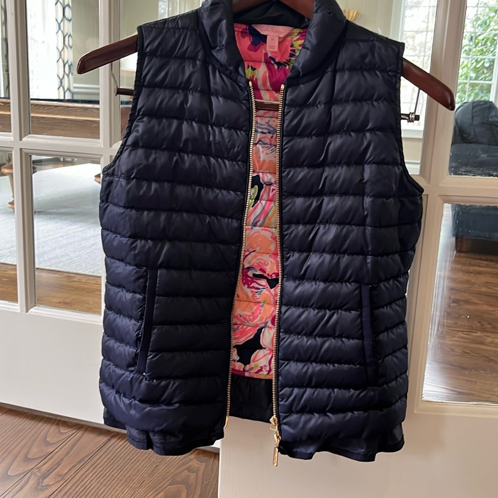 Lilly Pulitzer Light Weight Vest- Navy